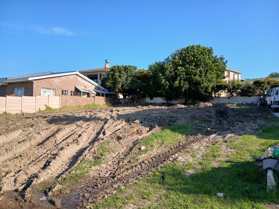 0 Bedroom Property for Sale in Wavecrest Eastern Cape